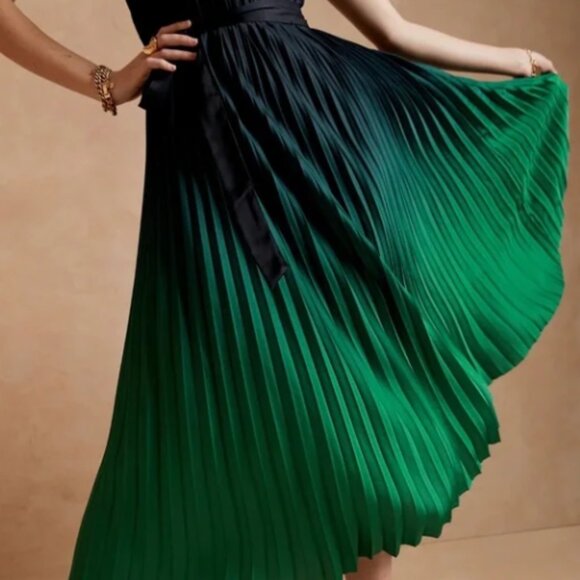 Banana Republic Factory Dresses & Skirts - Banana Republic Pleated Ombre Dress